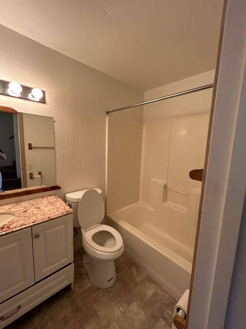 Apartment for rent at 365 NE Loper Ave, Prineville, OR 97754