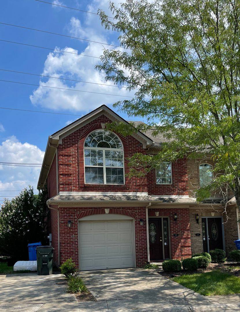 Townhouse for rent at 328 Broadleaf Lane, Lexington, KY 40503