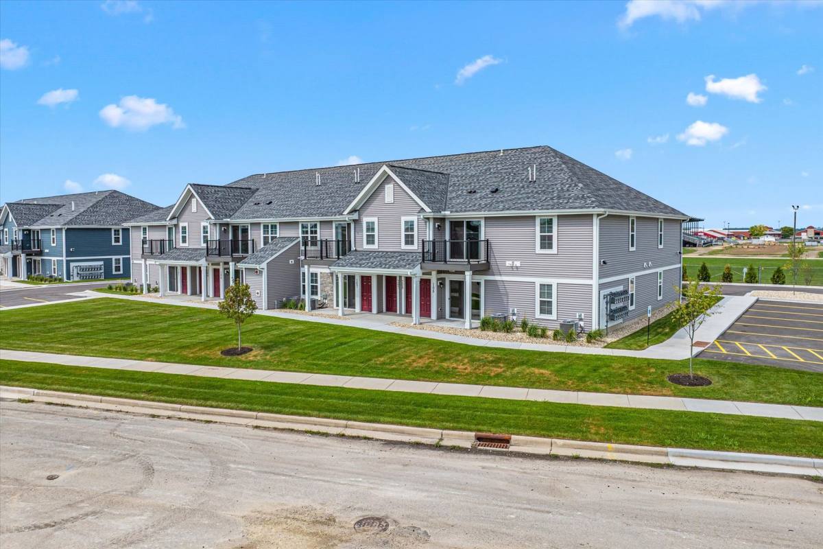 Apartment for rent at Meadow Estates, 739 Masonic Blvd, Jefferson, WI 53549