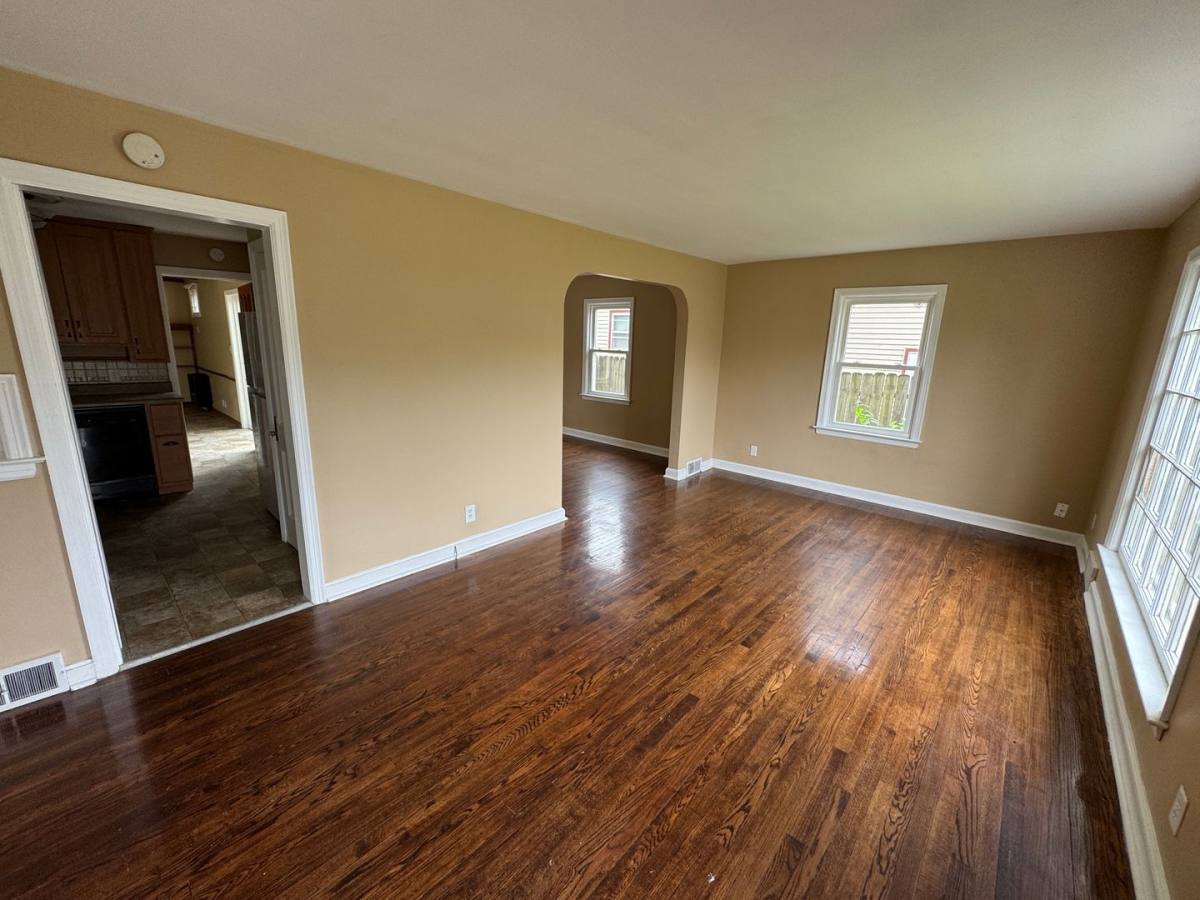 House for rent at 2924 11th Ave, Moline, IL 61265