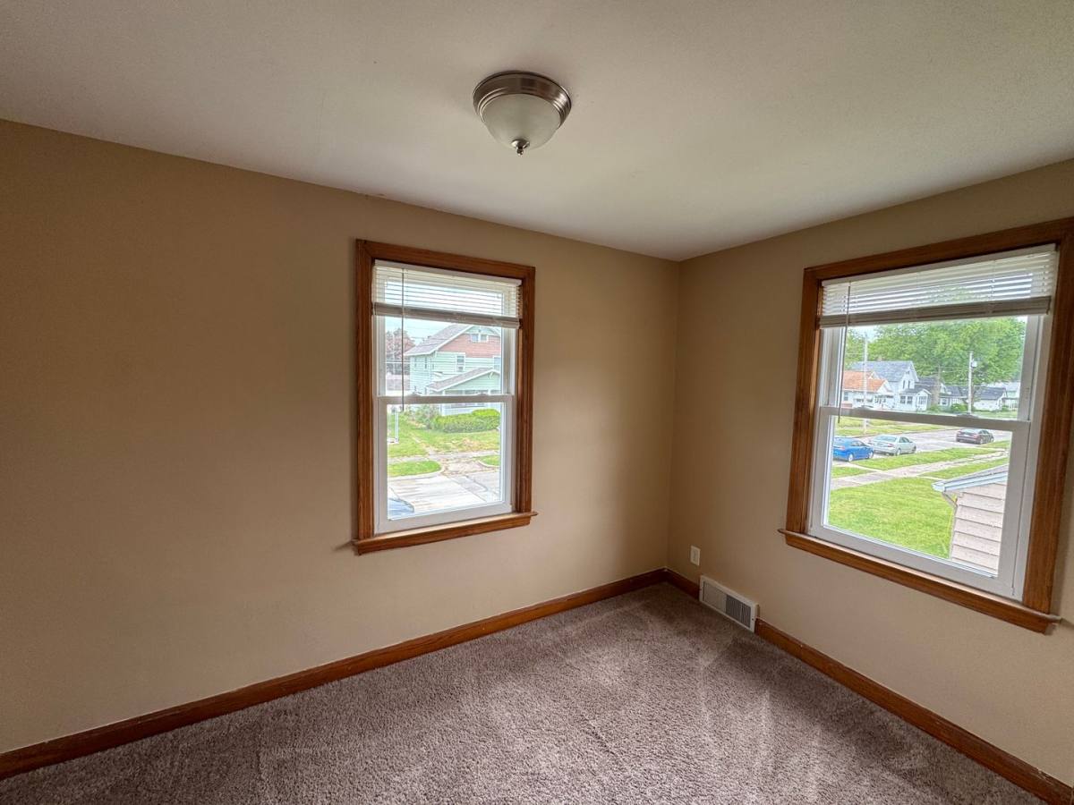 House for rent at 2924 11th Ave, Moline, IL 61265