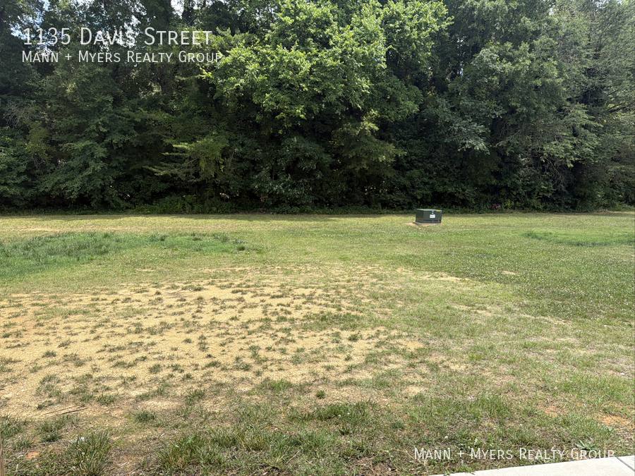 Townhouse for rent at 1135 Davis St, Salisbury, NC 28146