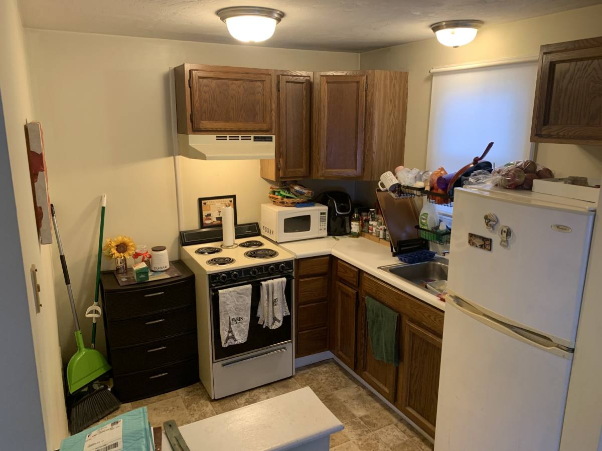 Apartment for rent at 15 Blossom St #5, Leominster, MA 01453