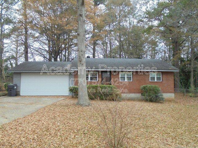 House for rent at 105 E Mimosa Dr, Jonesboro, GA 30236