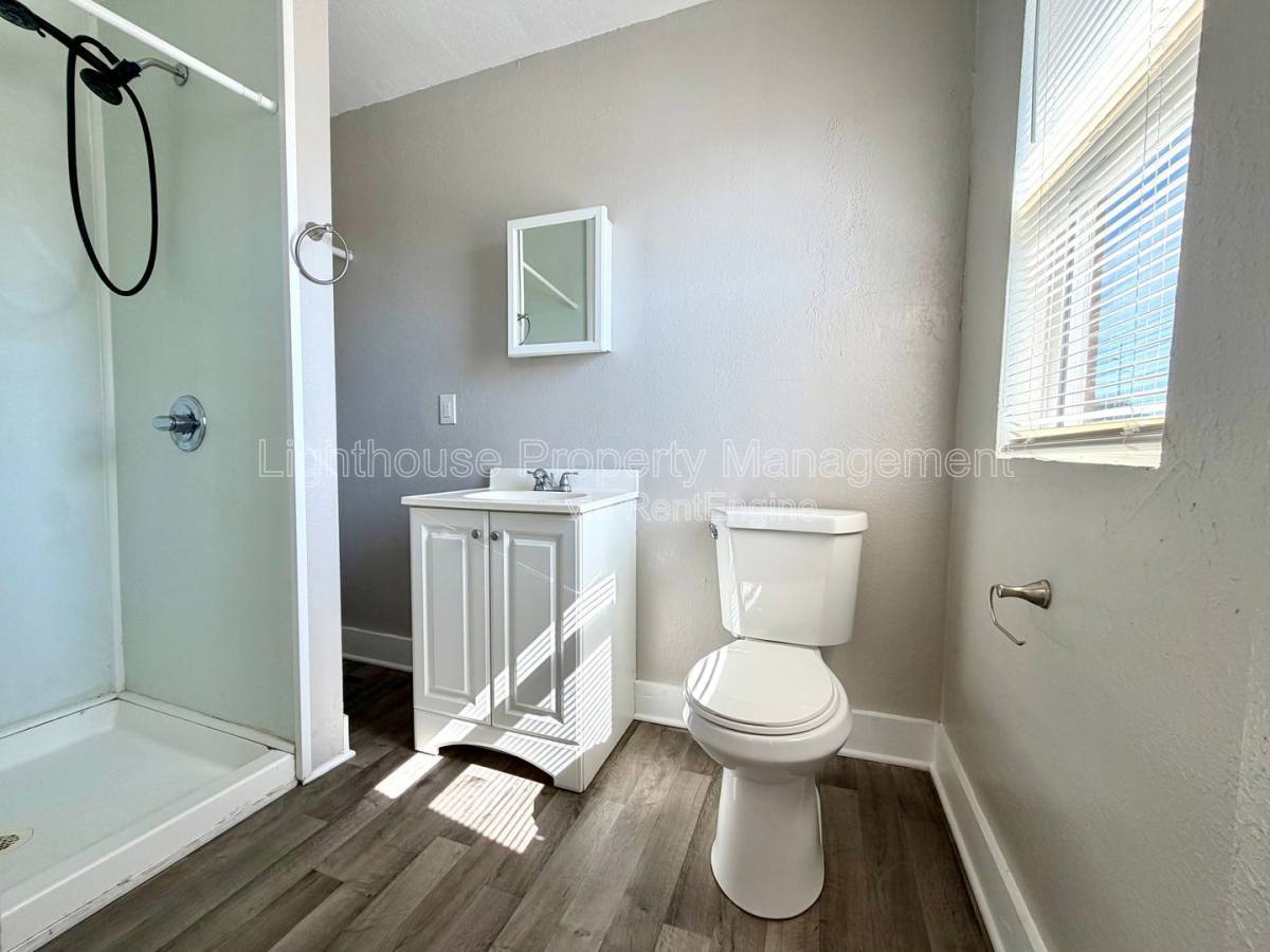 Apartment for rent at 2825 Sanford St #5, Muskegon, MI 49444