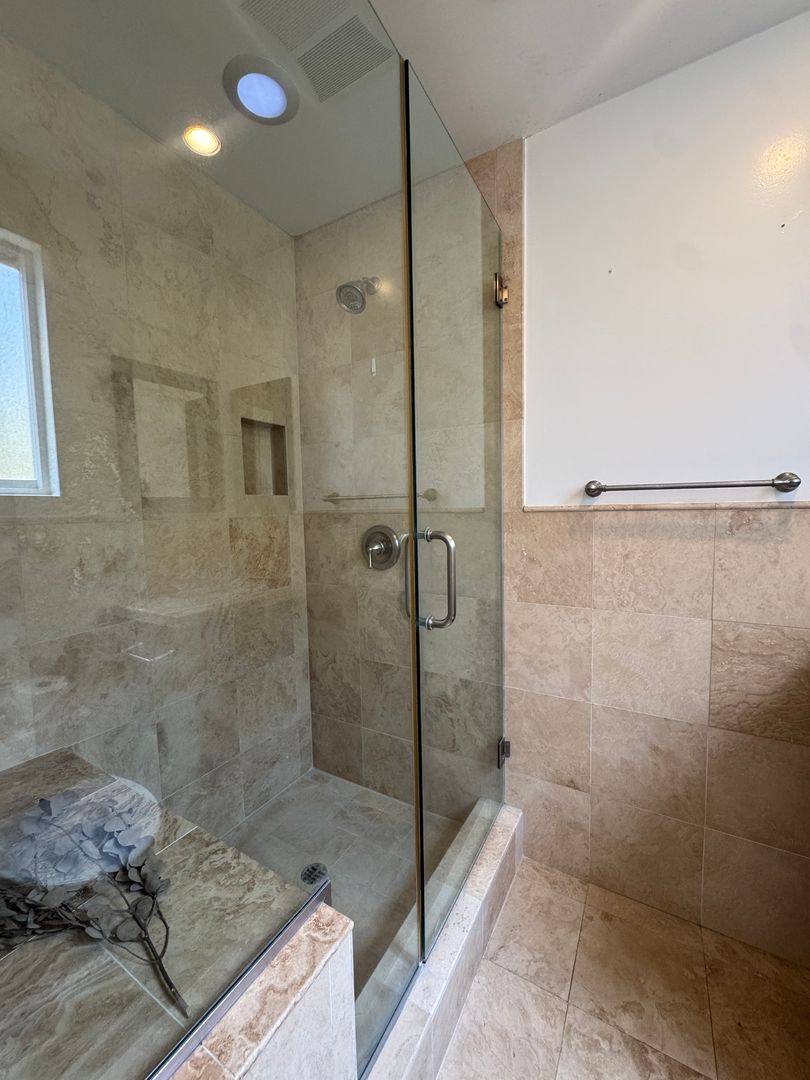 Apartment for rent at 1024 Pier Ave, Santa Monica, CA 90405