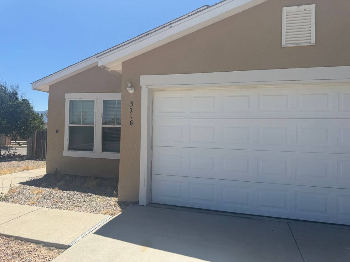 House for rent at 3716 Ranchers Loop, Rio Rancho, NM 87144