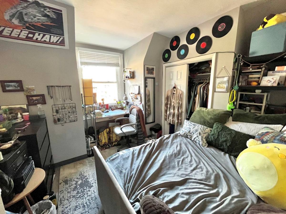 Apartment for rent at 324 S Negley Ave, Pittsburgh, PA 15232