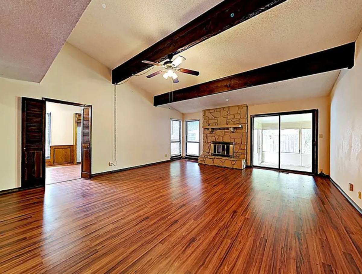House for rent at 3306 S 144th Place E, Tulsa, OK 74134