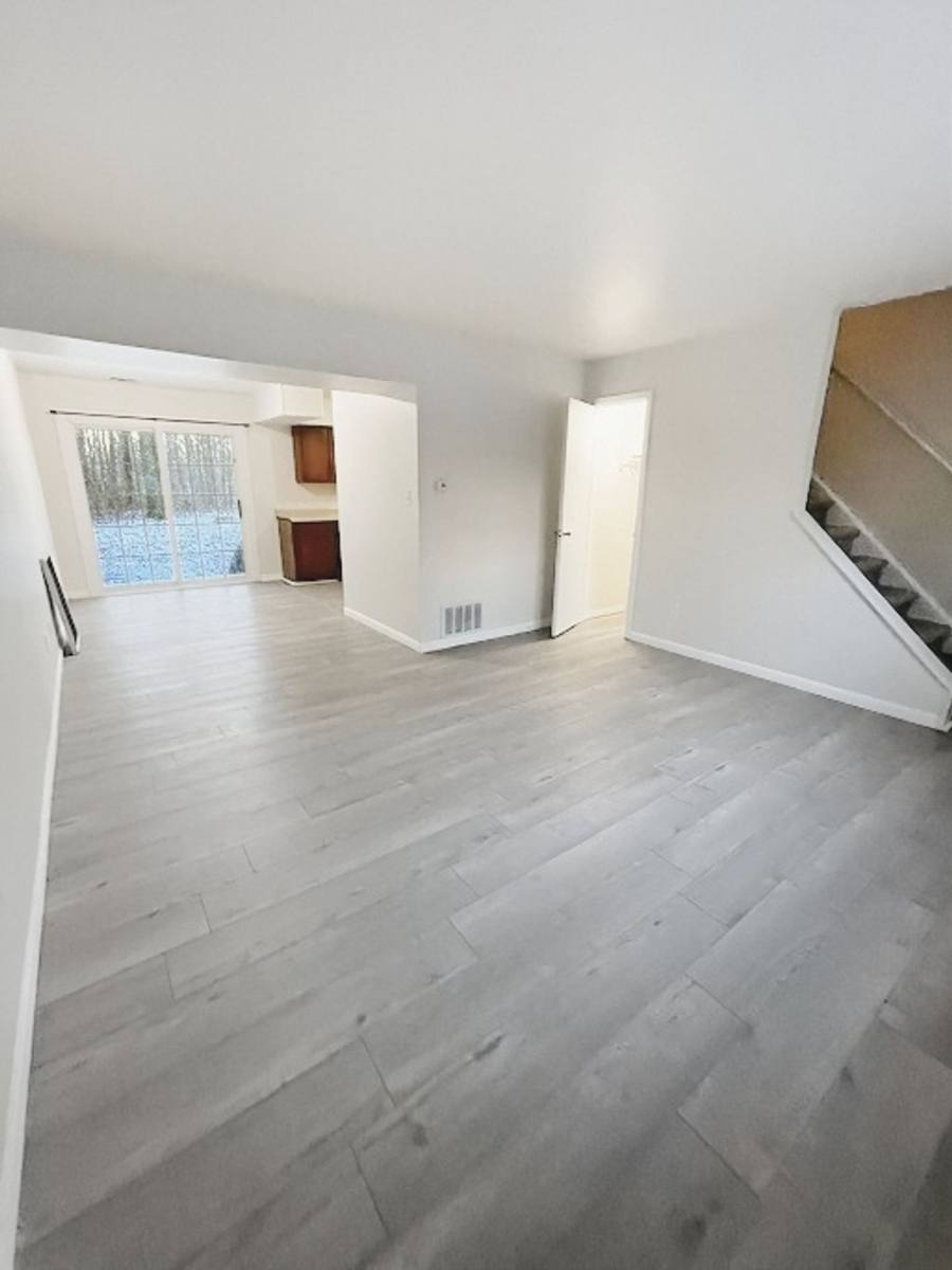 Townhouse for rent at 300 E 261 S, Kokomo, IN 46902