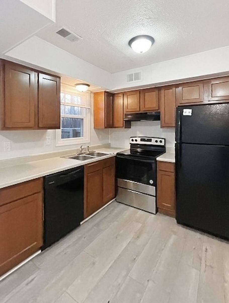 Townhouse for rent at 300 E 261 S, Kokomo, IN 46902