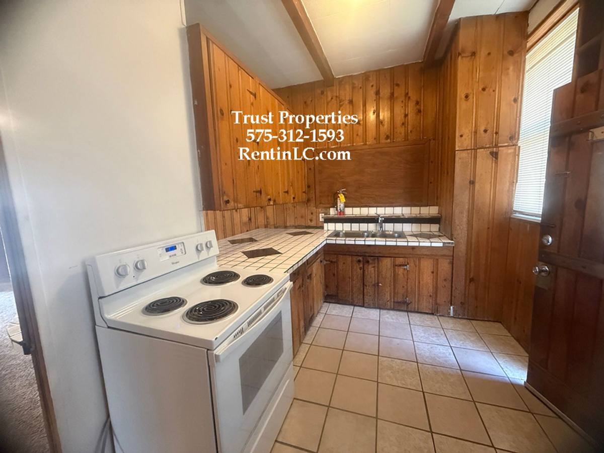 Townhouse for rent at 920 Texas Dr, Las Cruces, NM 88001