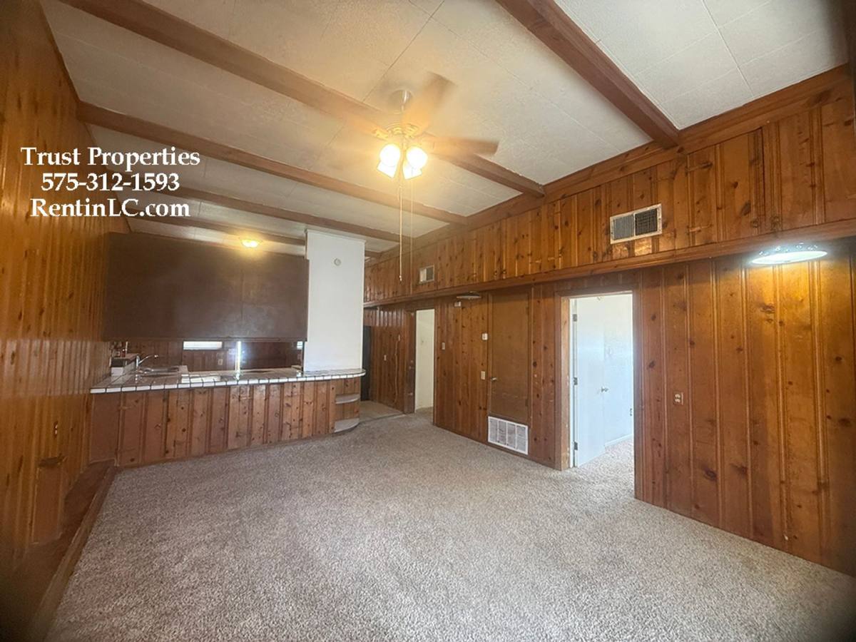 Townhouse for rent at 920 Texas Dr, Las Cruces, NM 88001