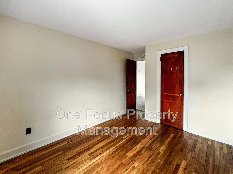 Apartment for rent at 236 Pennsylvania Ave, Mill Hall, PA 17751