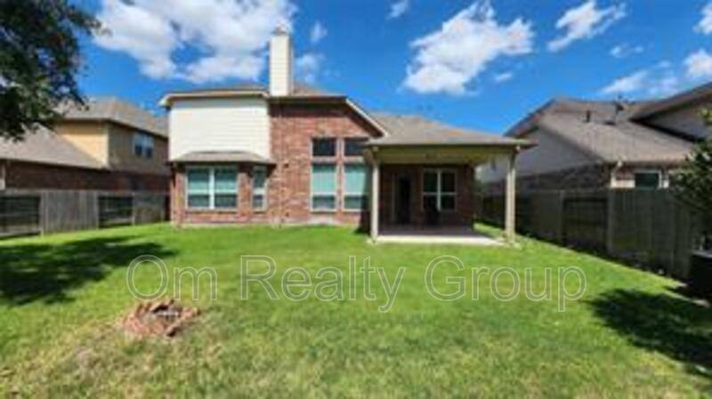 House for rent at 2318 Nashmor Dr, Sugar Land, TX 77479