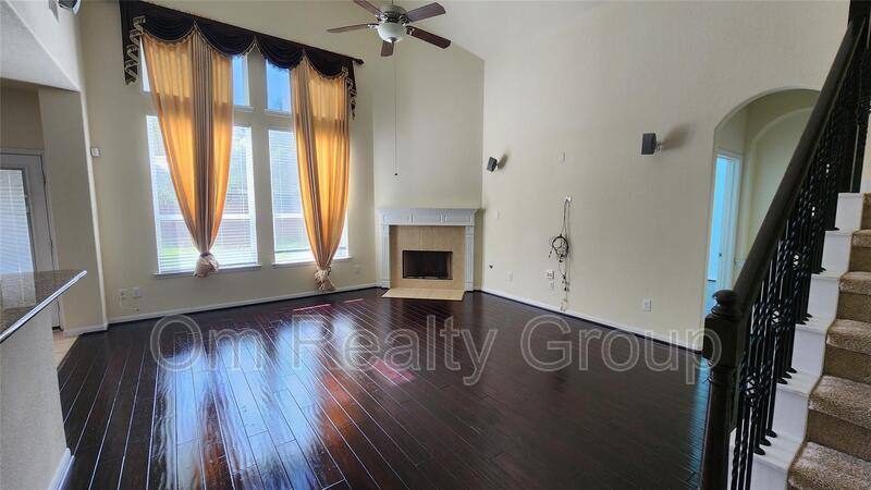House for rent at 2318 Nashmor Dr, Sugar Land, TX 77479
