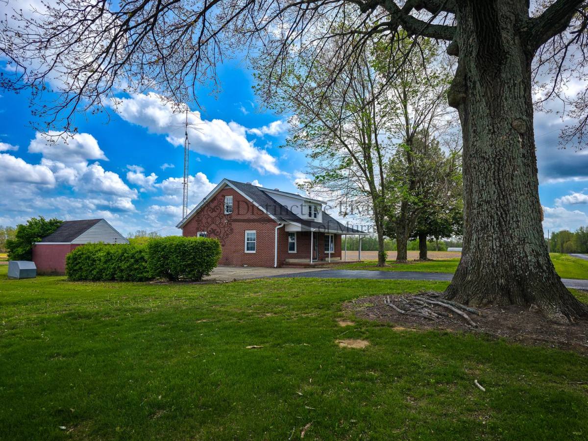 House for rent at 1088 Bakers Crossroad Dr, Hazel, KY 42049