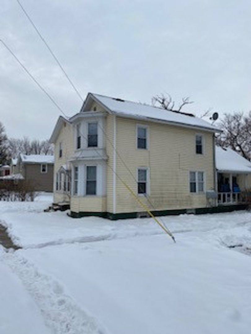 Apartment for rent at 1201 S State St, Lockport, IL 60441