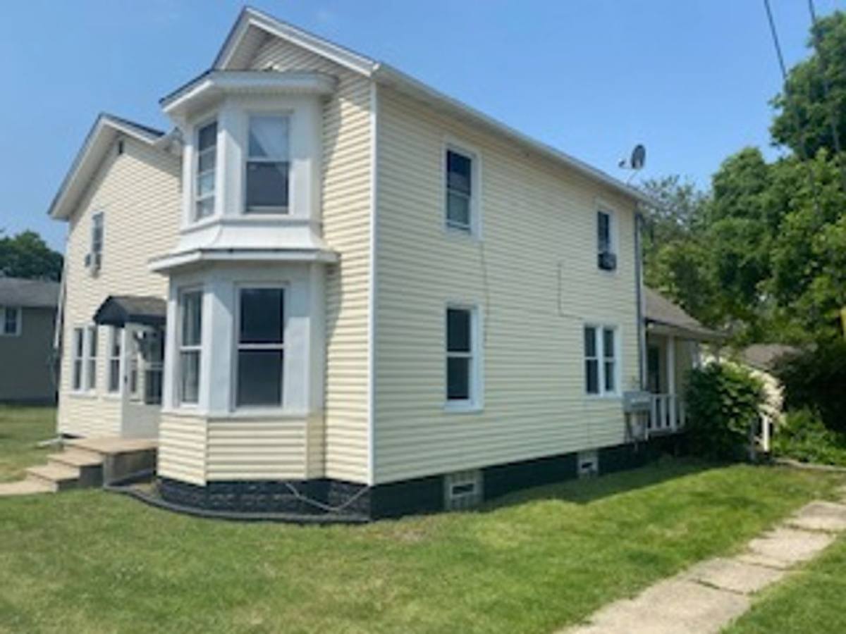 Apartment for rent at 1201 S State St, Lockport, IL 60441