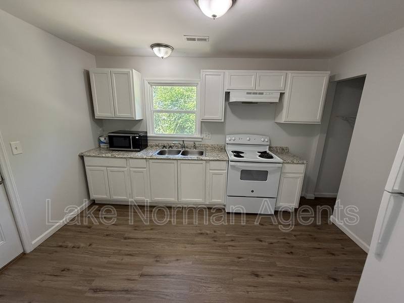 Apartment for rent at 2320 Shade Tree St #1, Connelly Springs, NC 28612