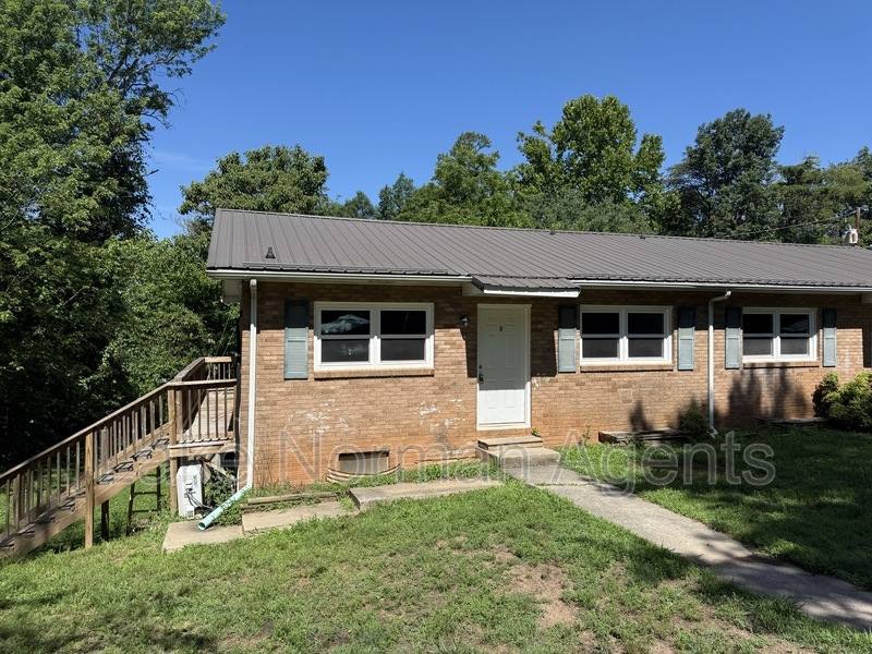 Apartment for rent at 2320 Shade Tree St #1, Connelly Springs, NC 28612