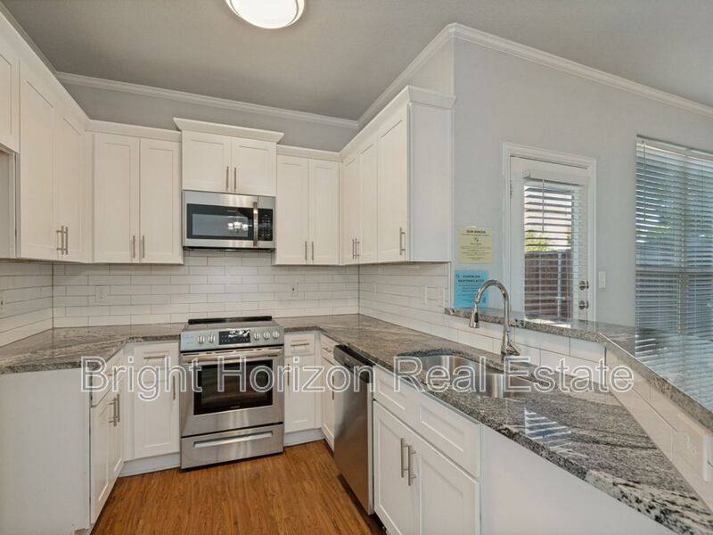 Townhouse for rent at 449 Woodgrove Dr #A, Little Elm, TX 75068