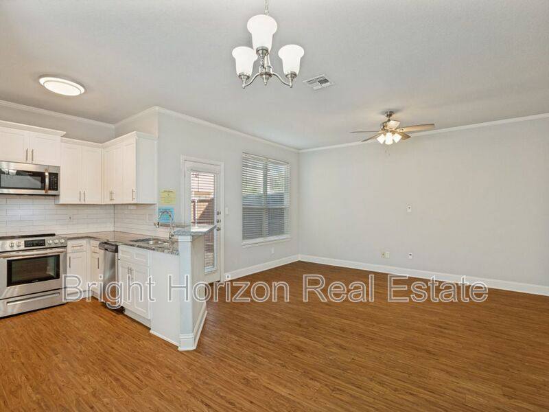 Townhouse for rent at 449 Woodgrove Dr #A, Little Elm, TX 75068