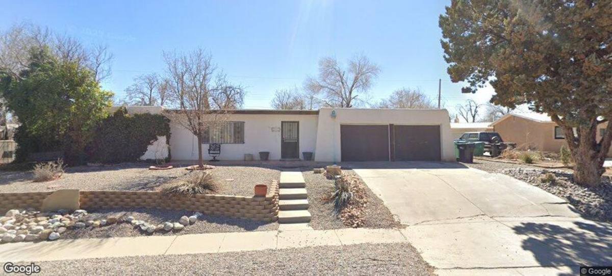 House for rent at 5832 Avenida La Barranca, Albuquerque, NM 87114