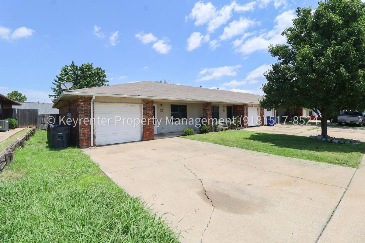 Apartment for rent at 13015 E 39th Place, Tulsa, OK 74134