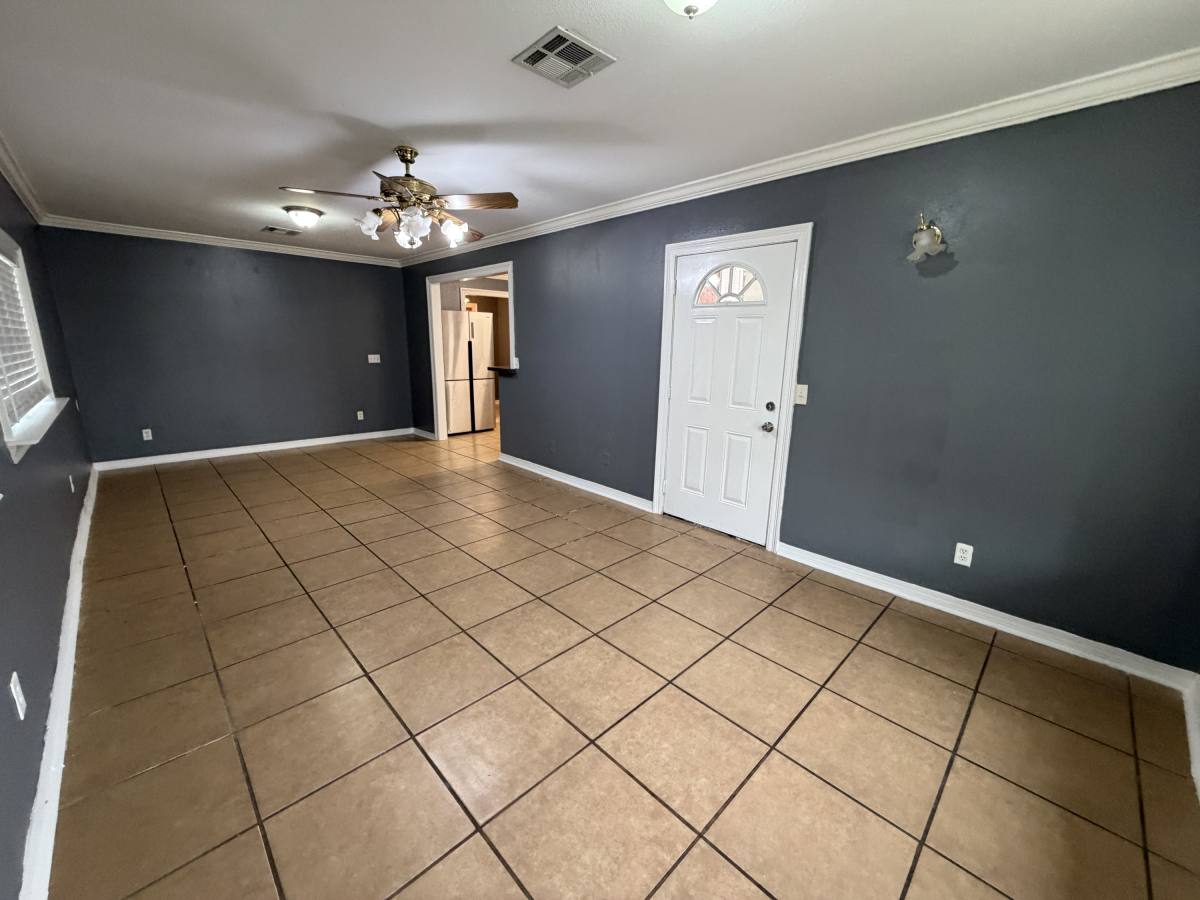 House for rent at 7532 Patricia St, Chalmette, LA 70043