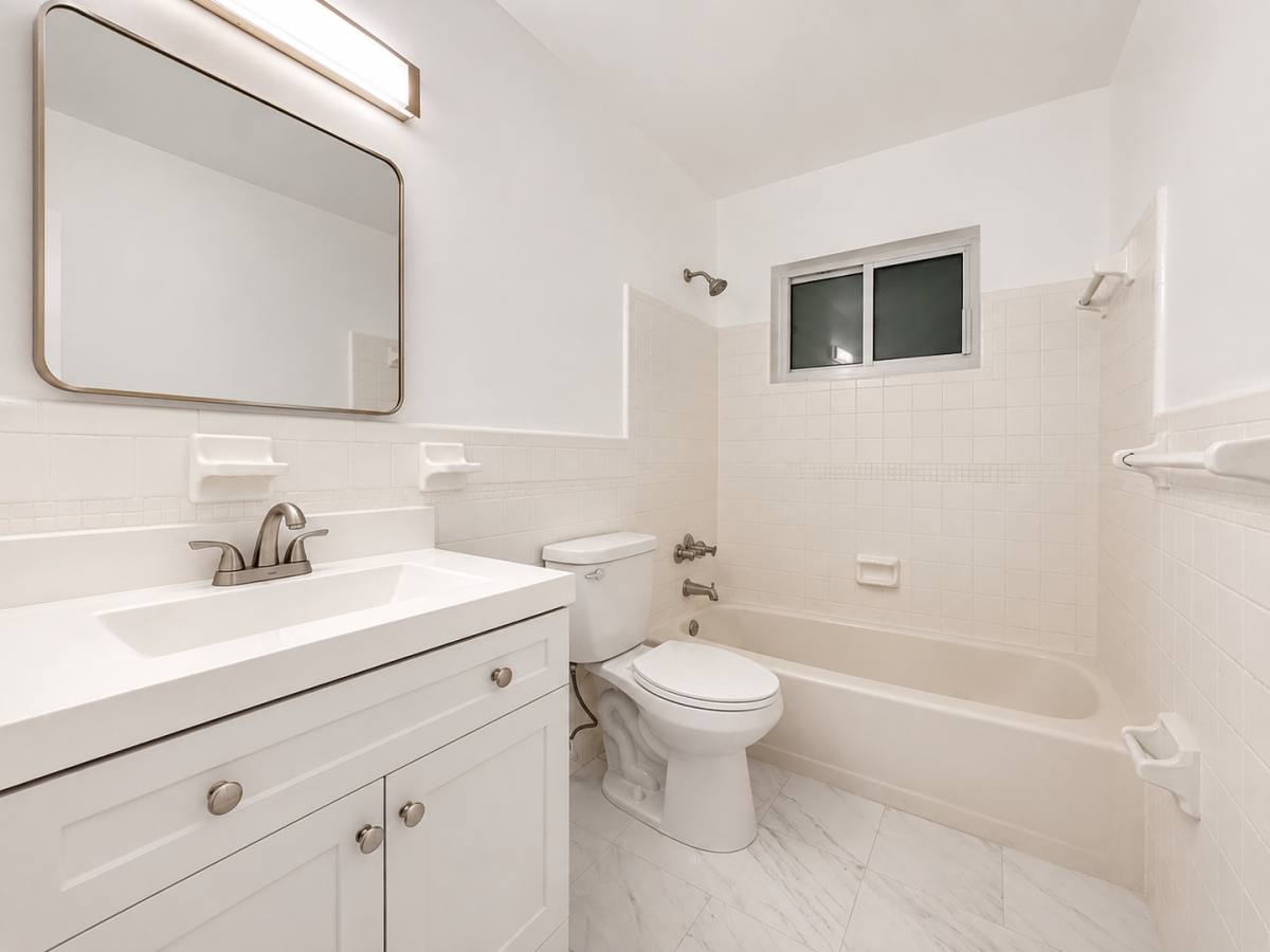 Apartment for rent at 3624 Jackson St, Hollywood, FL 33021