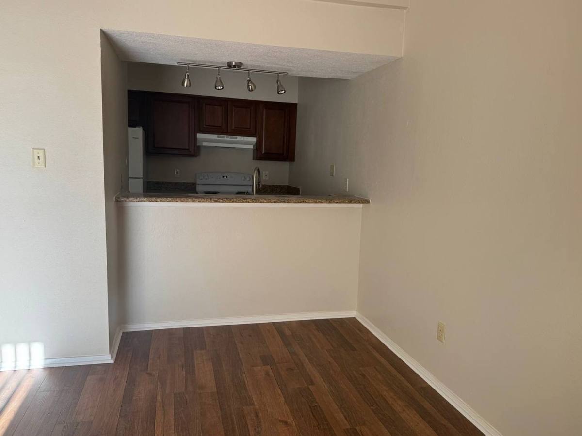 Condo for rent at 7092 N Holiday Dr, Galveston, TX 77550