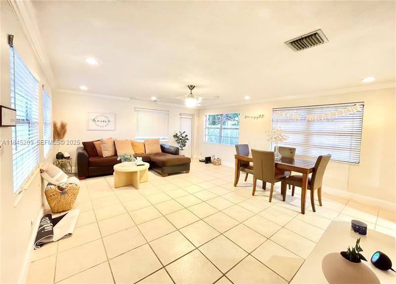 House for rent at 1010 N 31st Court, Hollywood, FL 33021