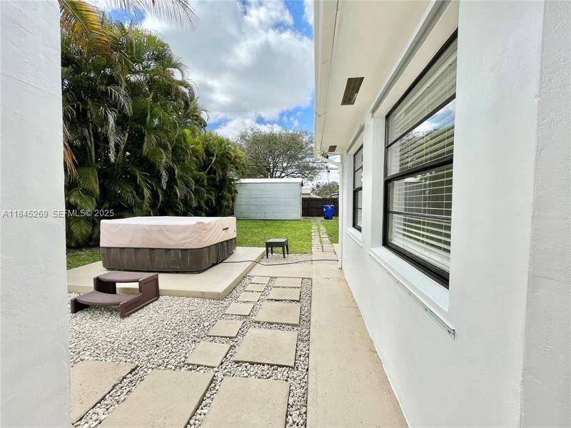 House for rent at 1010 N 31st Court, Hollywood, FL 33021