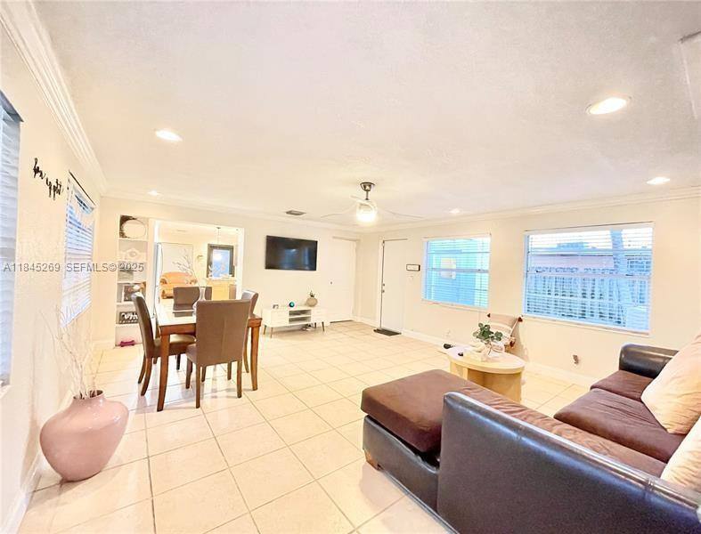 House for rent at 1010 N 31st Court, Hollywood, FL 33021