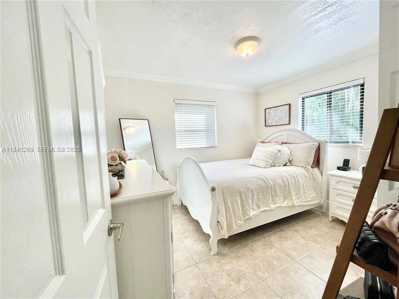 House for rent at 1010 N 31st Court, Hollywood, FL 33021