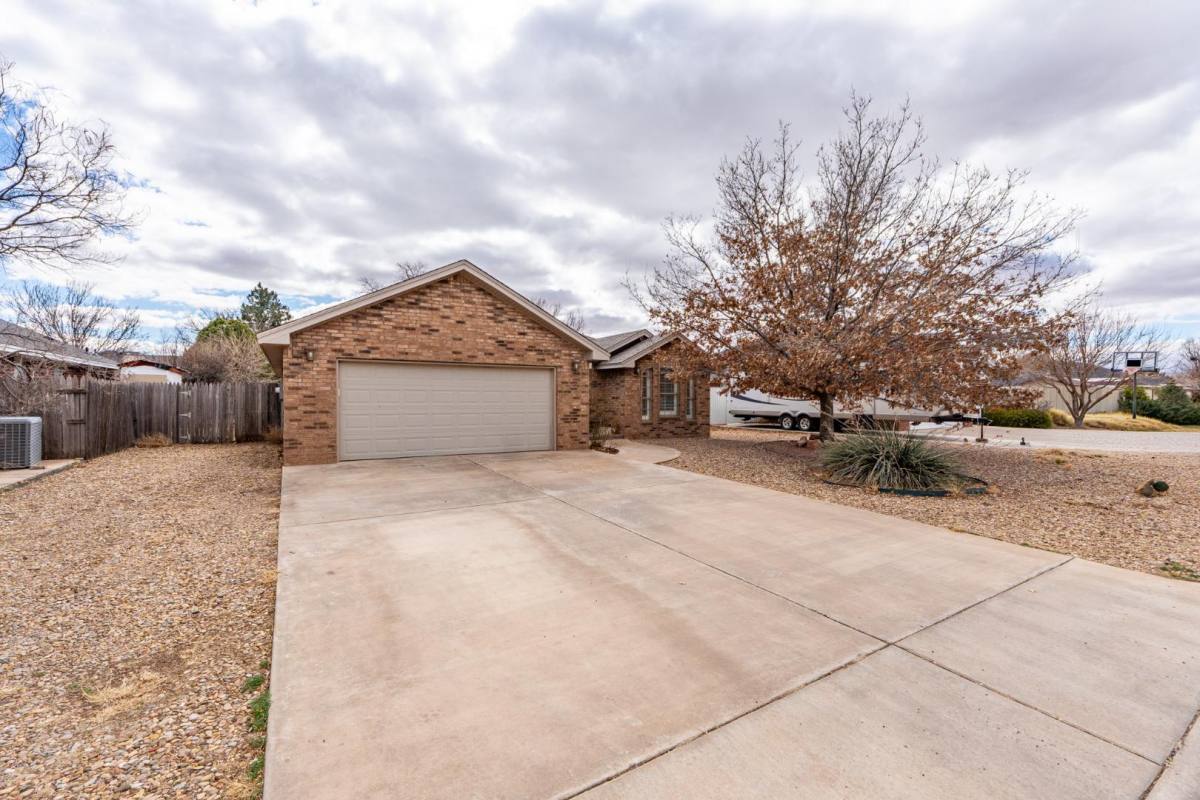 House for rent at 2001 1 2 W Beech St #P, Portales, NM 88130
