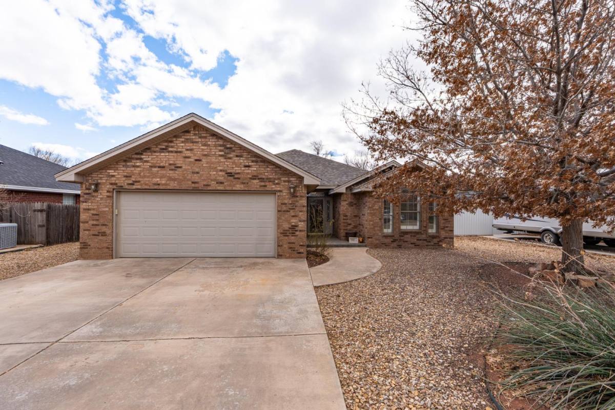 House for rent at 2001 1 2 W Beech St #P, Portales, NM 88130