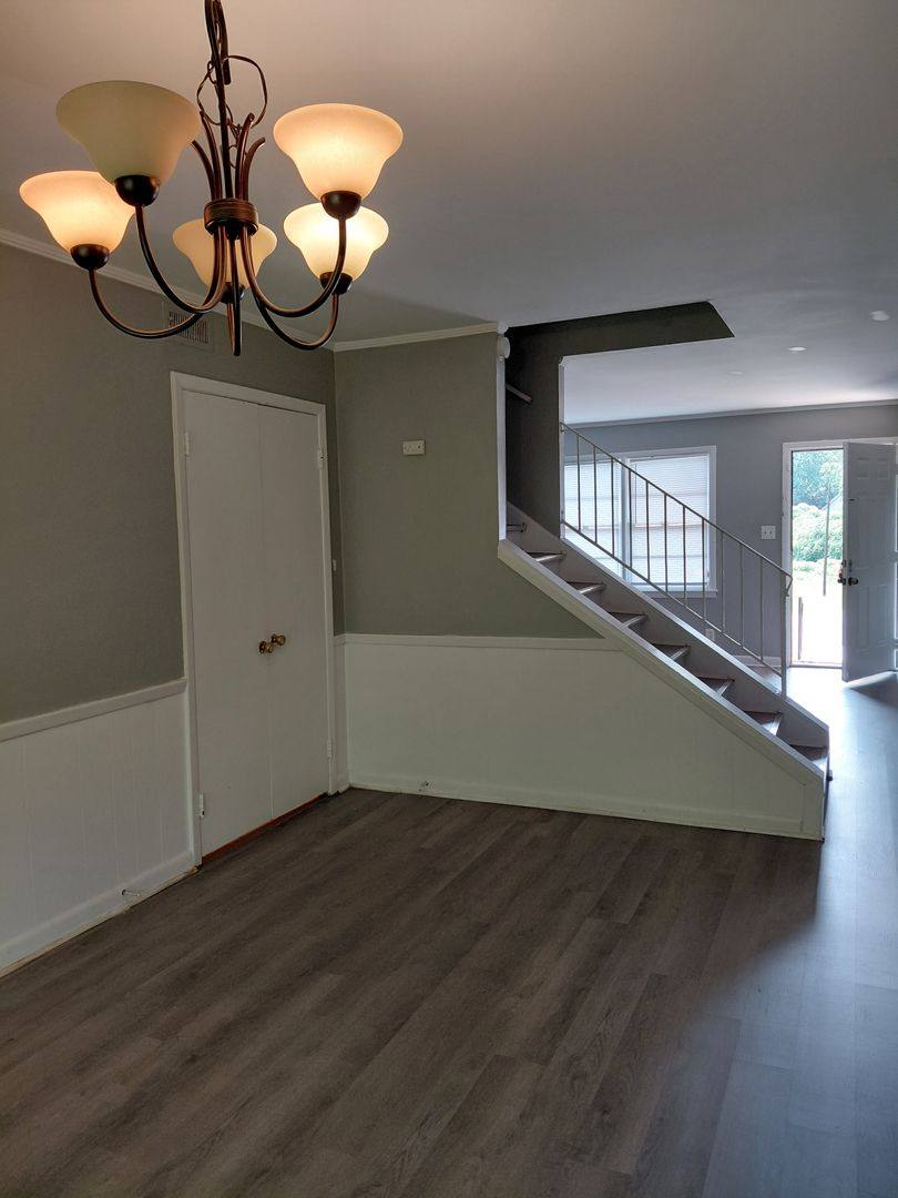 Townhouse for rent at 3013 Ridge Ave, Macon, GA 31204