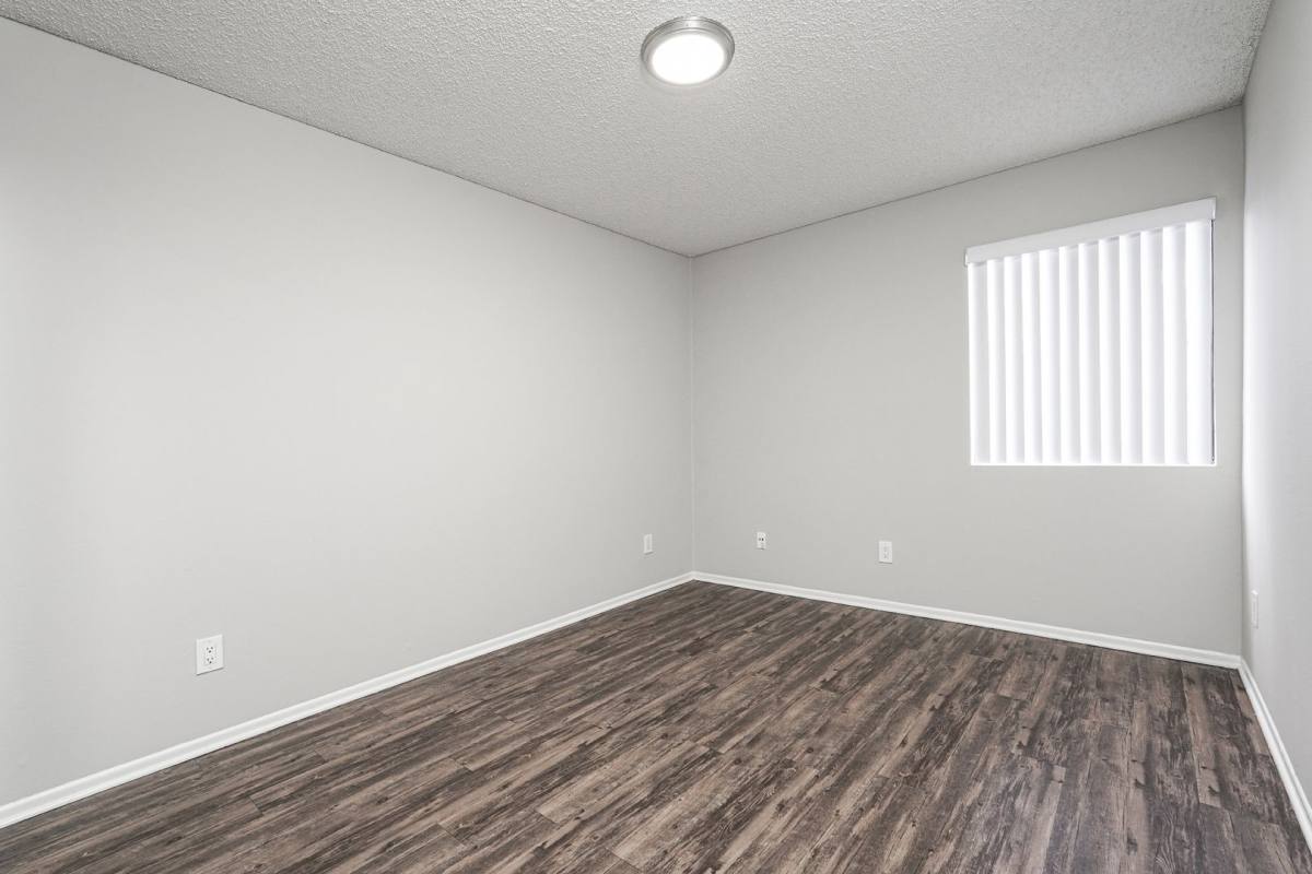 Apartment for rent at 321 N Cedar St, Glendale, CA 91206