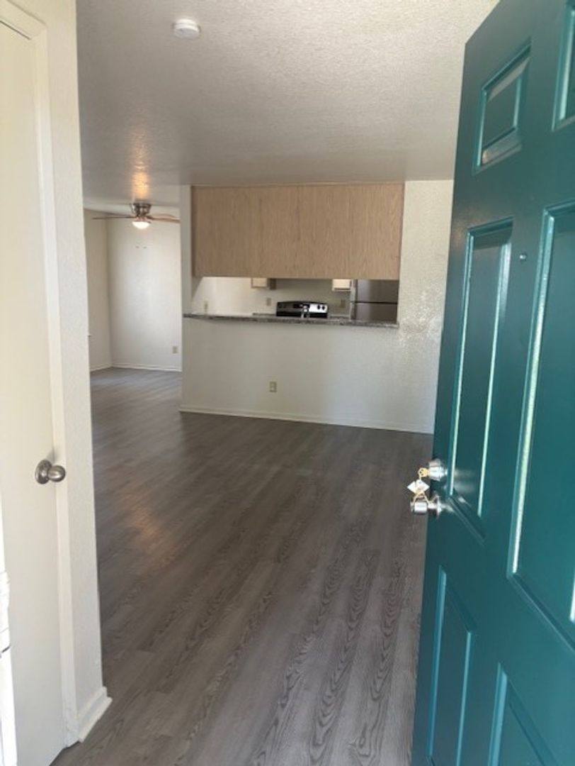 Apartment for rent at Hyde Park, 5150 N Valentine Ave, Fresno, CA 93711