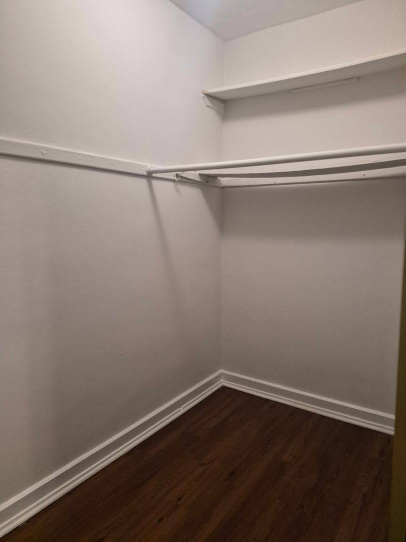 5210-14 S Woodlawn Ave, Chicago, IL 60615 - Apartment for Rent - Image 10