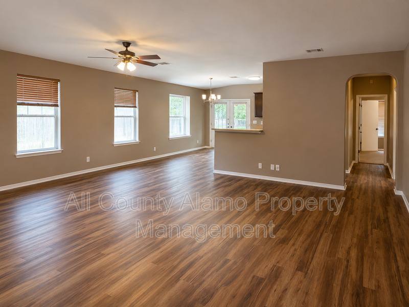 House for rent at 9006 Pinseeker, Schertz, TX 78154
