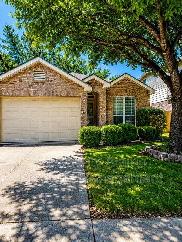 House for rent at 9006 Pinseeker, Schertz, TX 78154