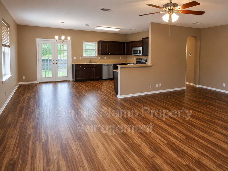 House for rent at 9006 Pinseeker, Schertz, TX 78154