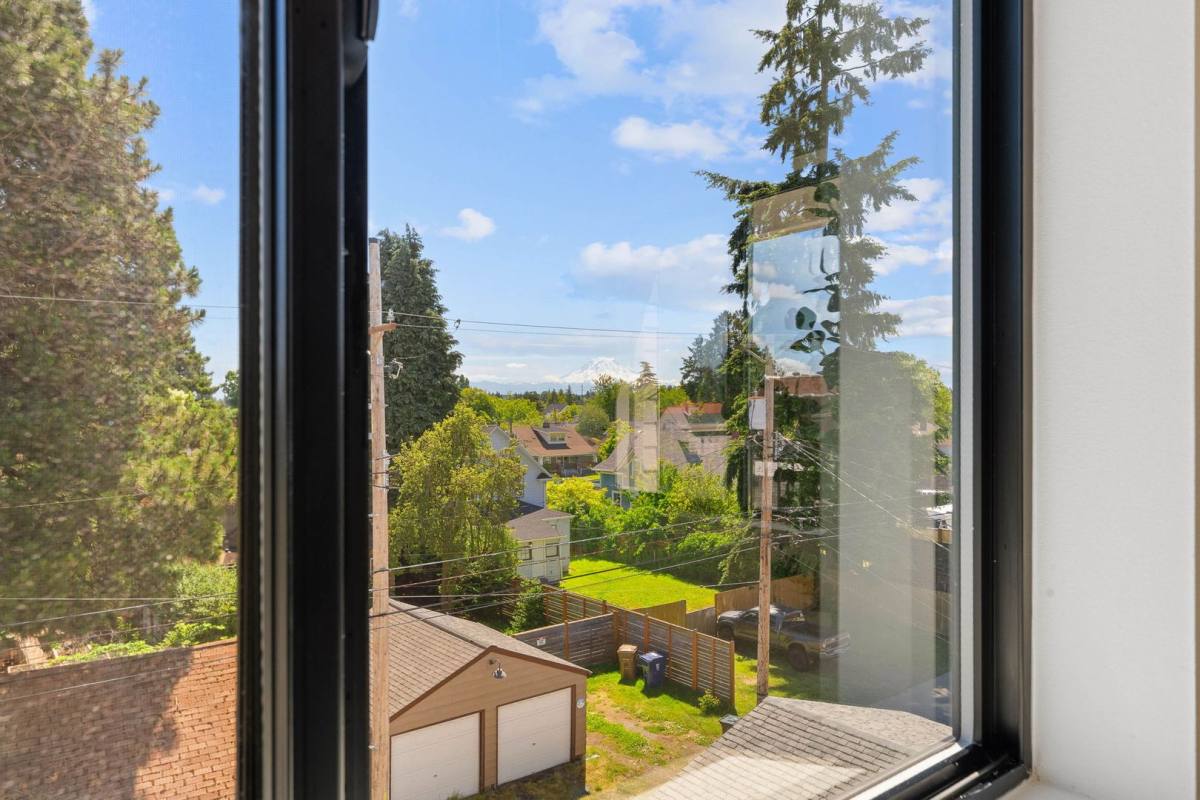 Apartment for rent at 3579 S G St, Tacoma, WA 98408