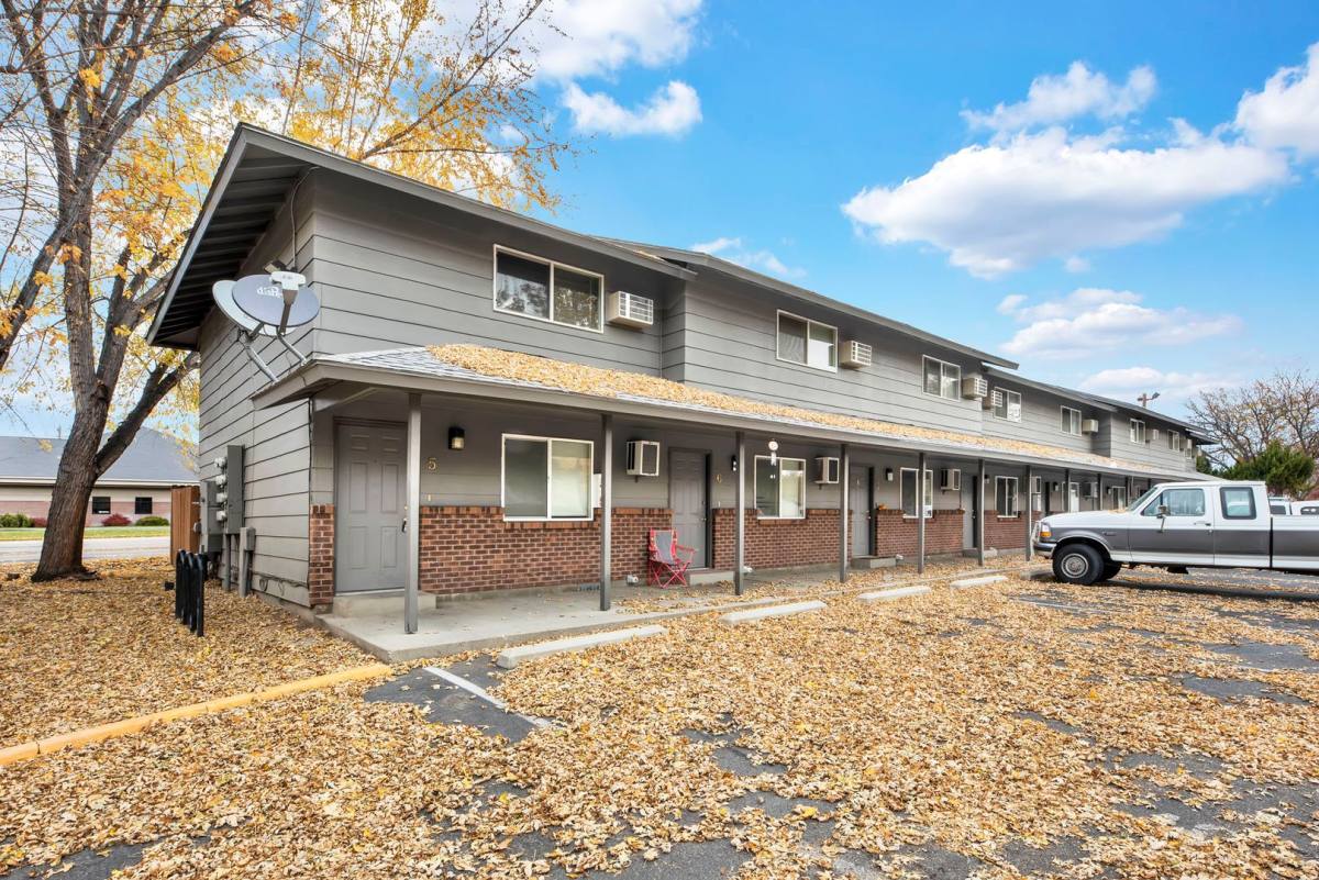 Townhouse for rent at 1000 Holly St, Nampa, ID 83686