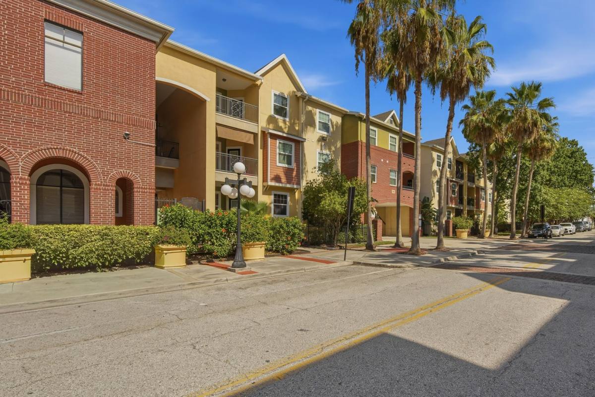 Condo for rent at 1810 E Palm Ave #1113, Tampa, FL 33605