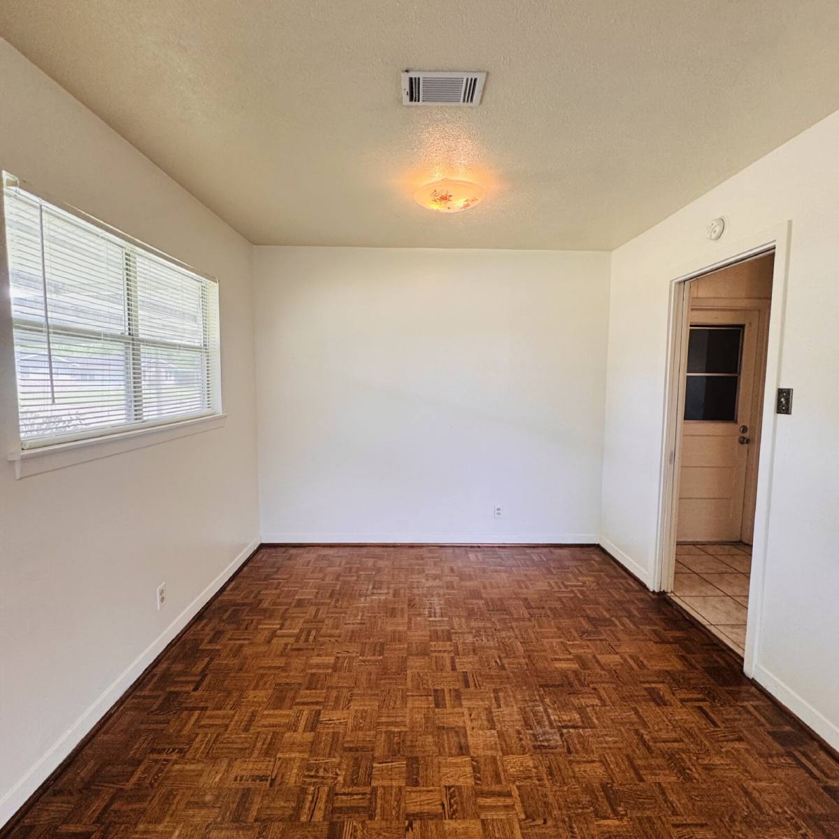 House for rent at 1543 Alamo St, Orange, TX 77630