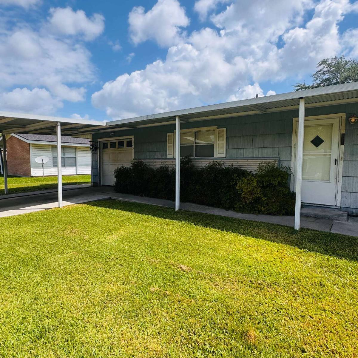 House for rent at 1543 Alamo St, Orange, TX 77630